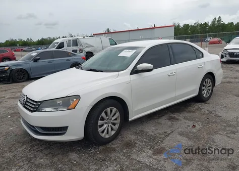 2014 Volkswagen Passat 1.8T Wolfsburg Edition из США, поврежденный, VIN 1VWAS7A34EC102646